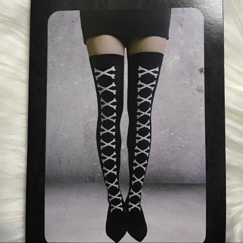 knee high socks bones